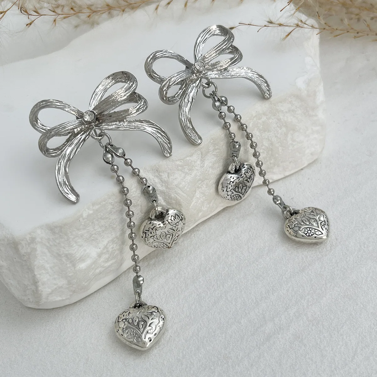 Pendientes con lazo de diamantes de imitación, colgante de amor, cadena de gota, borla Punk, colgante, ajustable, ligero para chicas adolescentes