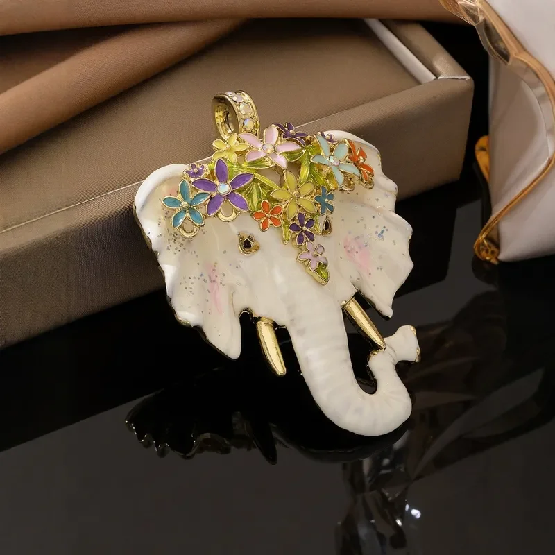 Qingdao jewelry medieval Vintage necklace pendant enamel multi-colored flower cute elephant kf magnetic pendant