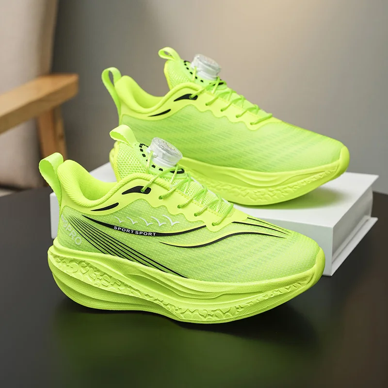 

Minimalist Style Unisex Kids Sneakers Smooth Upper Breathable Non Slip Sole Sports Shoes for School Daily Wearing