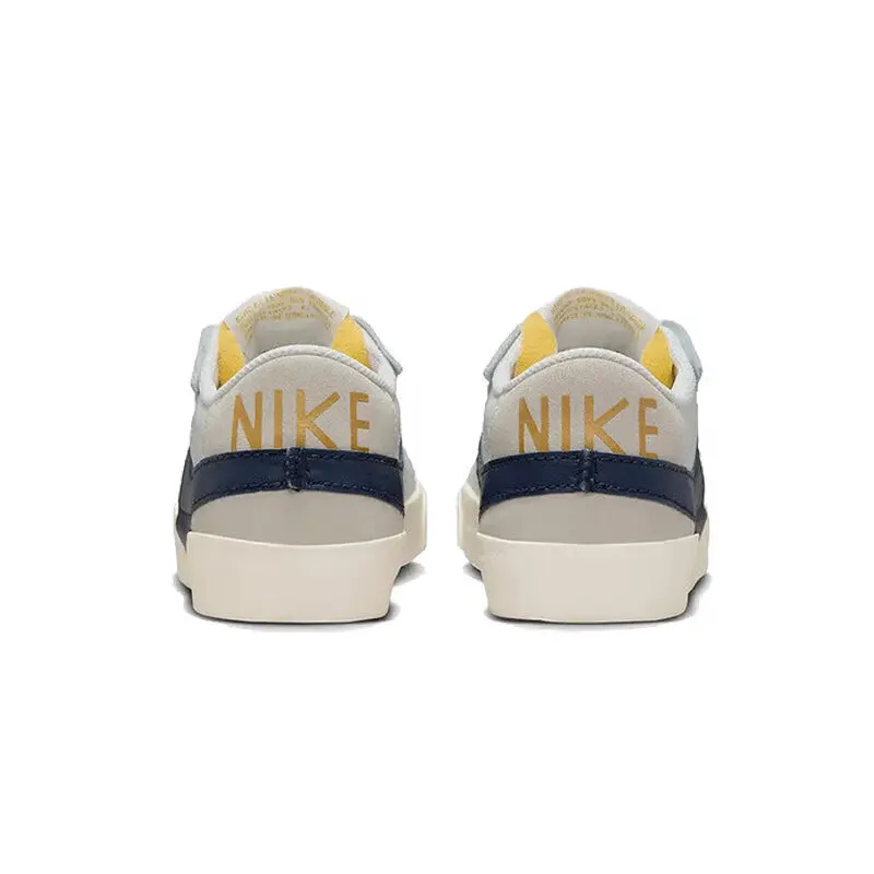 Nike Blazer Low 77 أحذية نسائية 2024 خريف جديد ريترو موضة مريحة منخفضة أعلى أحذية رياضية كاجوال FZ6773-100