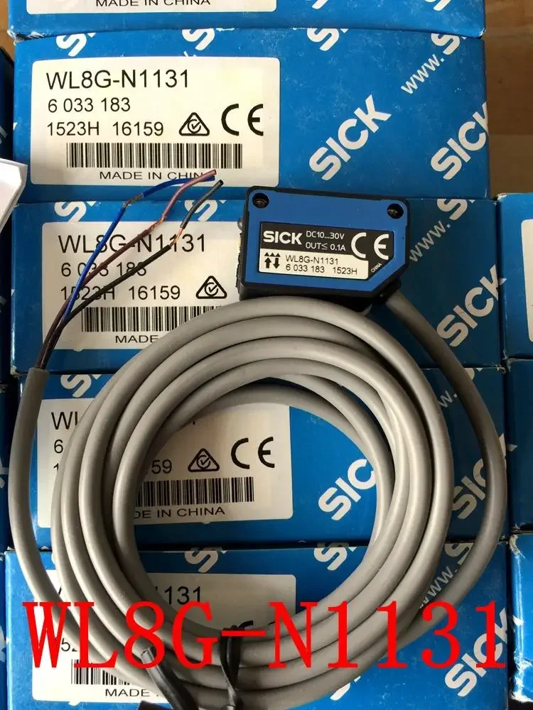 New Sick mirror reflective photoelectric switch  WL8G-N1131