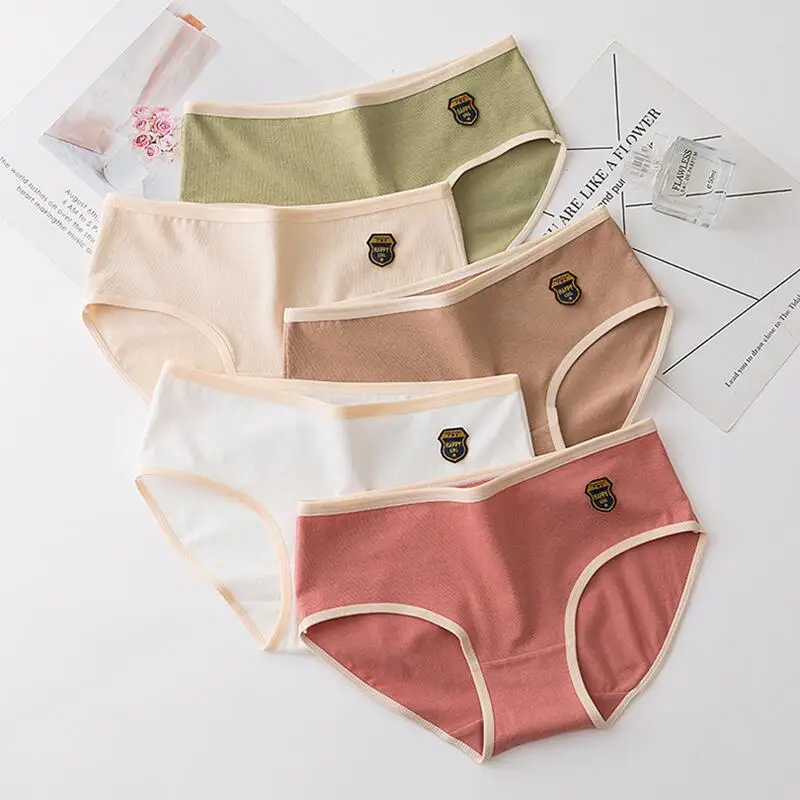 Thin Solid Color Cotton Girls' Knickers Cute Embroidered Badge Women's Underwear Seamless Wrap Buttocks Lady Knickers