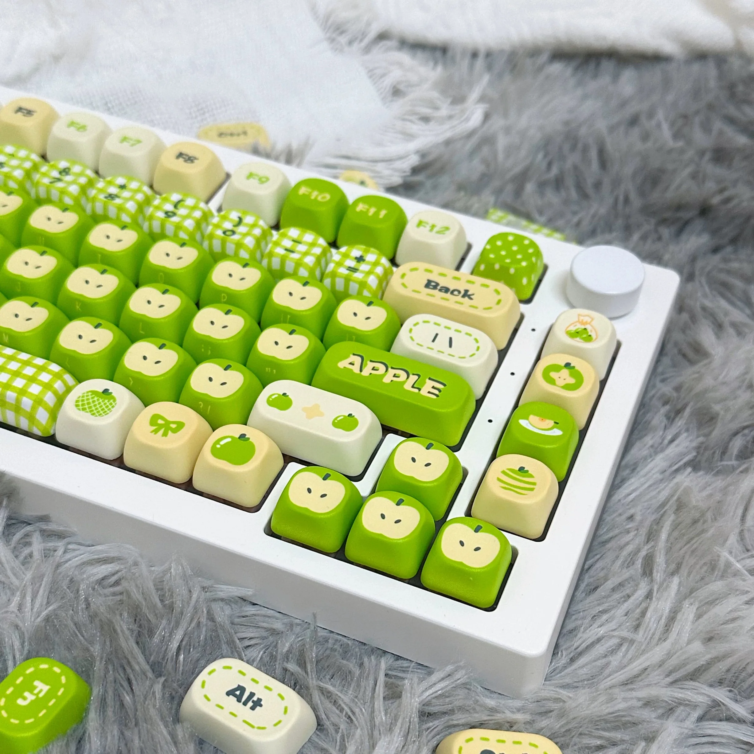 97 Keys Green Red Apple Keycaps MOA Profile PBT Dye-Sub Cute Keycap Compatible with 87 Layout MX Mechanical Keyboards