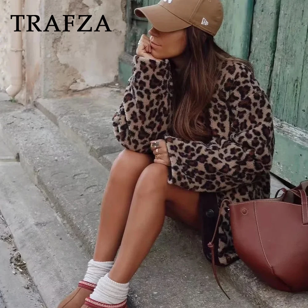 TRAFZA 2024 Autumn Winter Vintage Women Leopard Jackets Fashion Casual O Neck Loose Streetwear Coats Lambswool Oversized Outwear