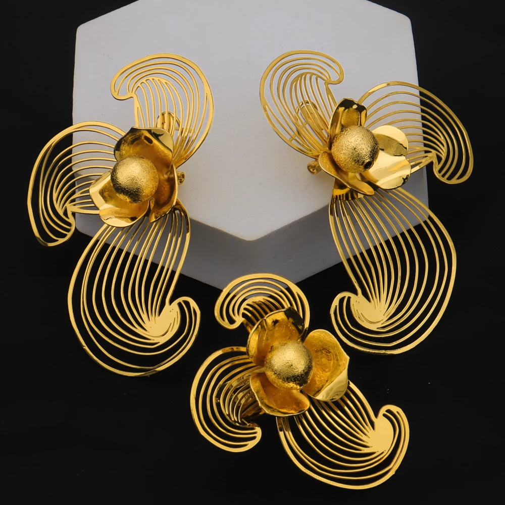 New Luxury Elegant Hollow Flower Shape Women Jewelry Set Gift For Earring and Ring Fashion Design Jewelry Set For Party
