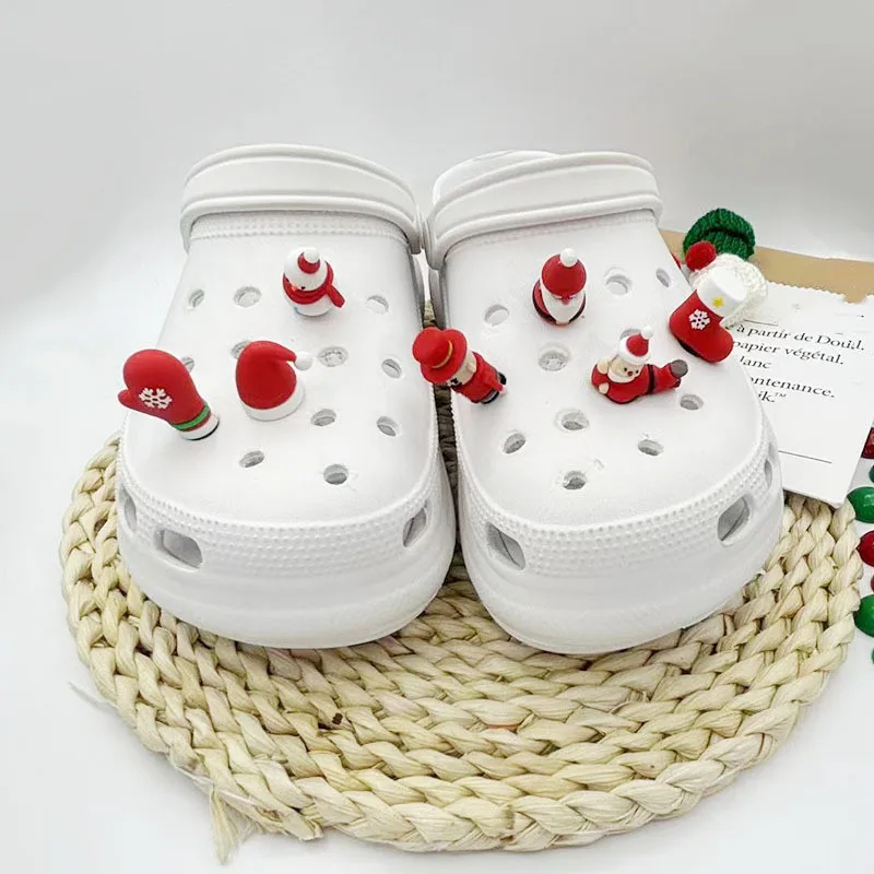 New Cartoon Christmas Series Hole Shoe Charms Decorations PVC Soft Rubber Gloves Shoes Buckle DIY 3D Hole Shoe Accessories