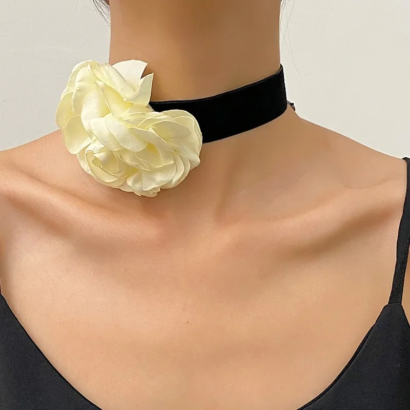 Fashion Big Rose Flower Necklace Black Red Pink Blue Velvet Necklace for Women Female Elegant Choker Collar Party Jewelry New