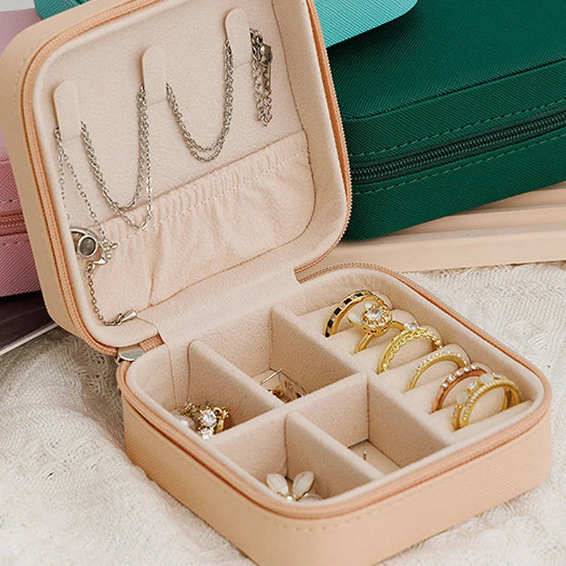 Einfache und tragbare Reise-Schmuckaufbewahrungsbox für Armbänder, Ohrringe, Ringe und Ohrstecker – Detail 28