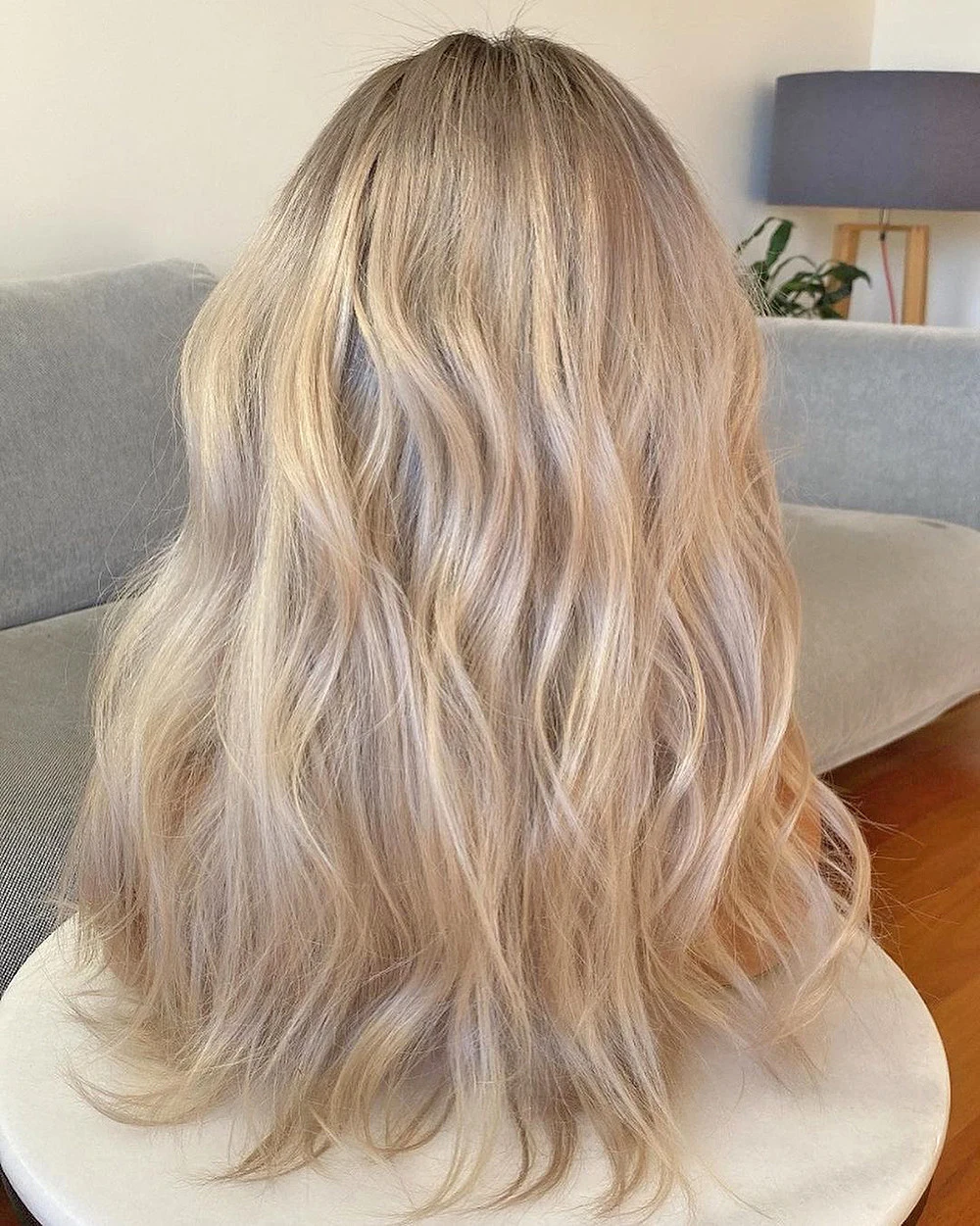 Highlight Menschenhaar volle Spitze Frontal Perücke braune Wurzeln HD transparente Schweizer Spitze 13x4 Spitze Frontal blonde Perücke natürliche