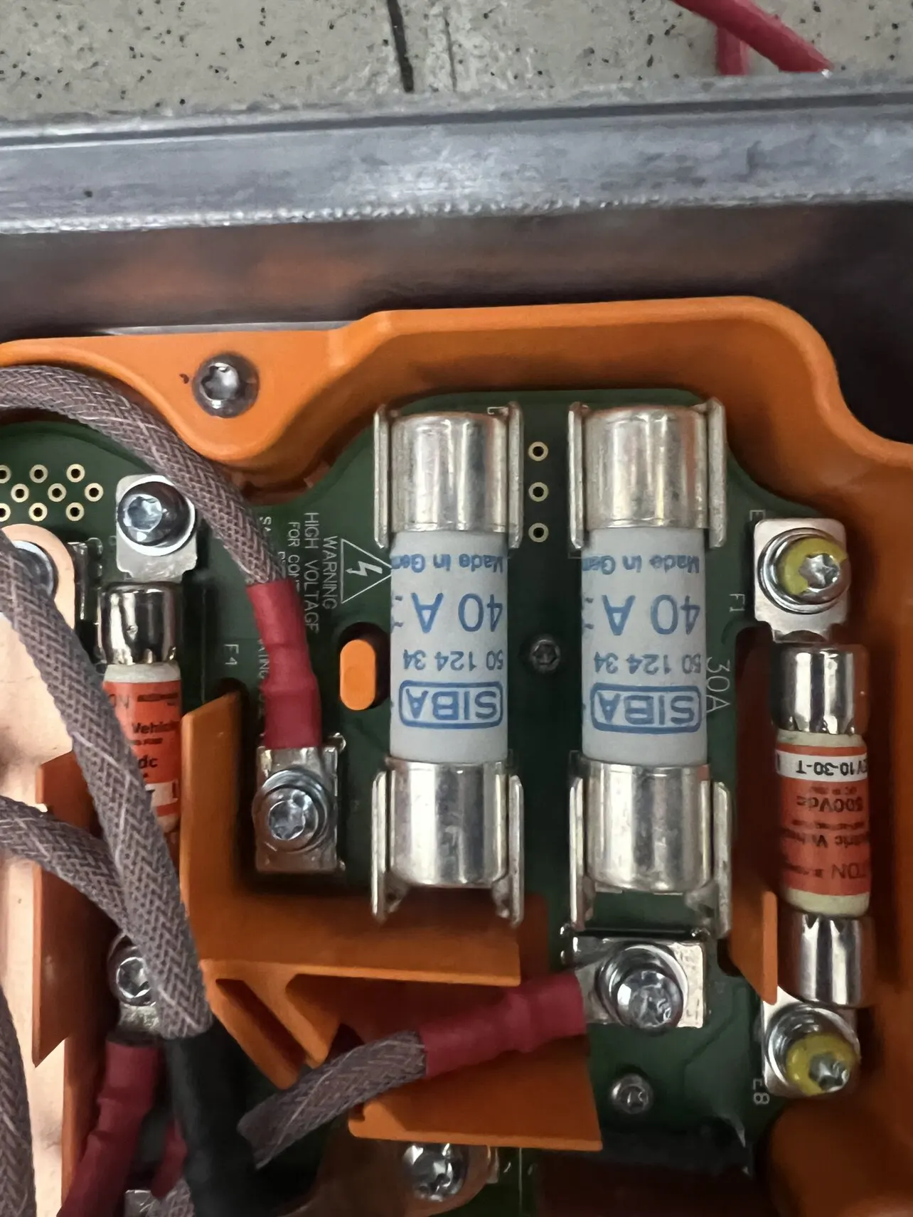 100% brand-new original Tesla fuse 40A 690V 700V ac 5012434 14x51mm 25A 35A fuse/bulb 16A 20A 32A 40A