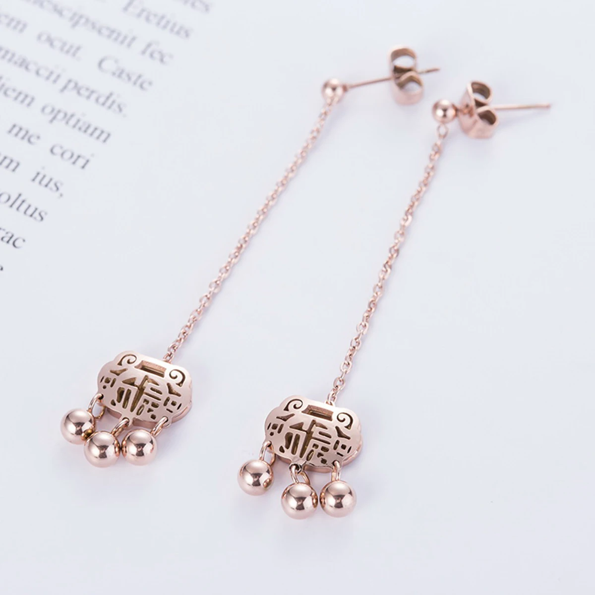 

1 Pair Adorable Fulock Earrings Fashion Ear Drop Long Tassel Ear Dangler Creative Ear Jewelry for Womman Girl