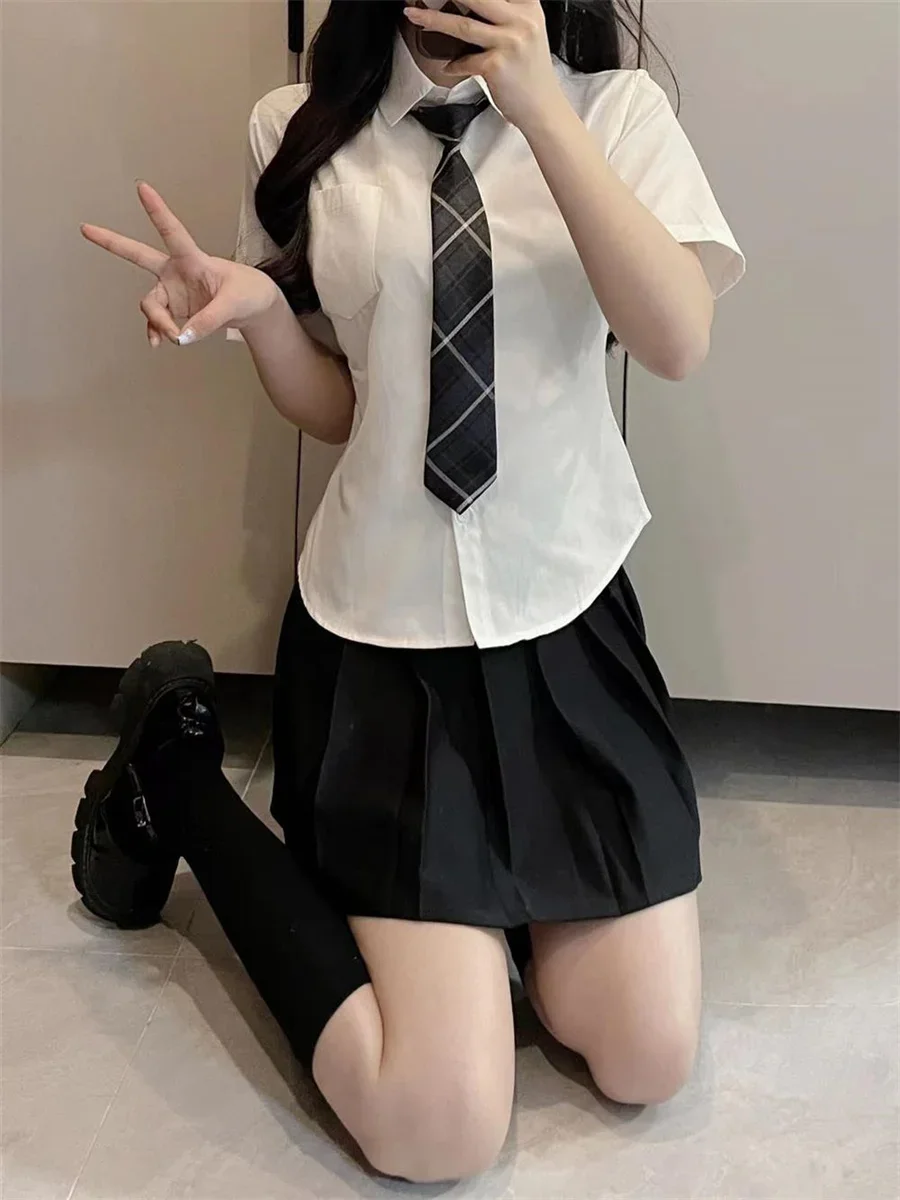 

2025 JK uniform pure desire style waist cinching shirt, college style slim fit and slimming design, niche tie up shirt three