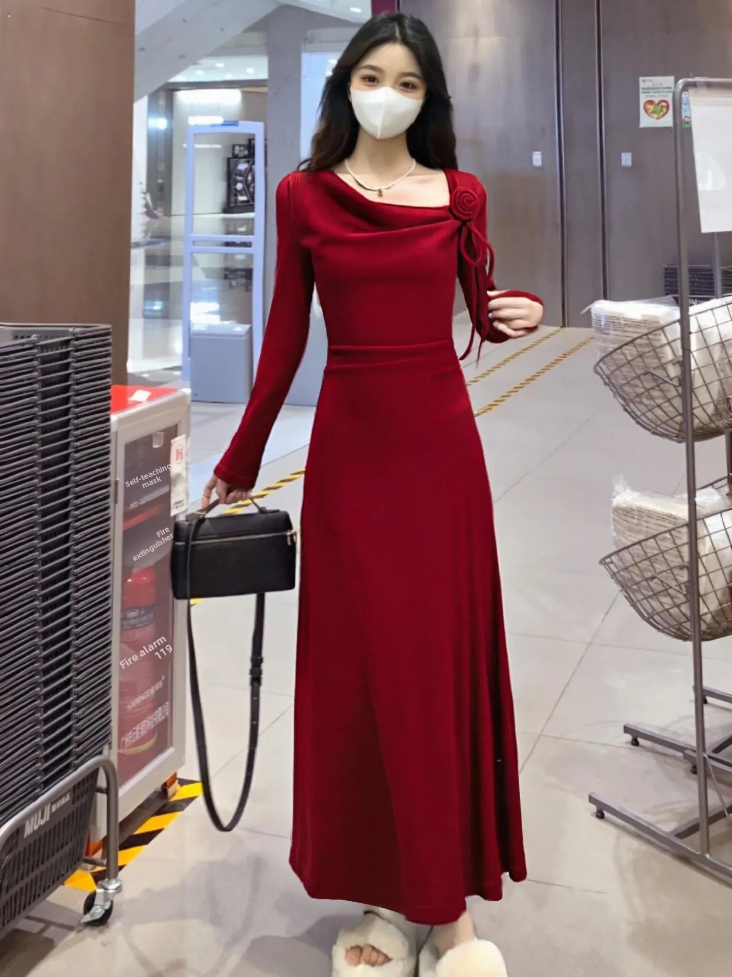 Red Hepburn Style Long Sleeve Dress High Waist A-Line Skirt Women's Fashion Autumn New Arrival Gathered Waistline Return Home...