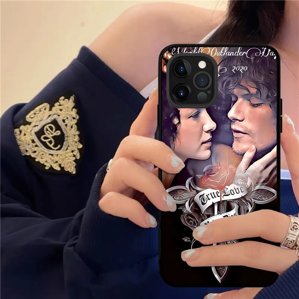 OUTLANDER TV Jamie Fraser Sassenach Phone Case For IPhone 15 8 7 6 6S Plus X SE 2020 XR XS 14 11 12 13 Mini Pro Max Mobile Case