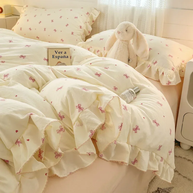 

Princess Style Bedding Sets Ruffle Lace Bow Quilt Cover Romantic Bedclothes Decor Woman Girls Bedroom Duvet Cover 4pcs