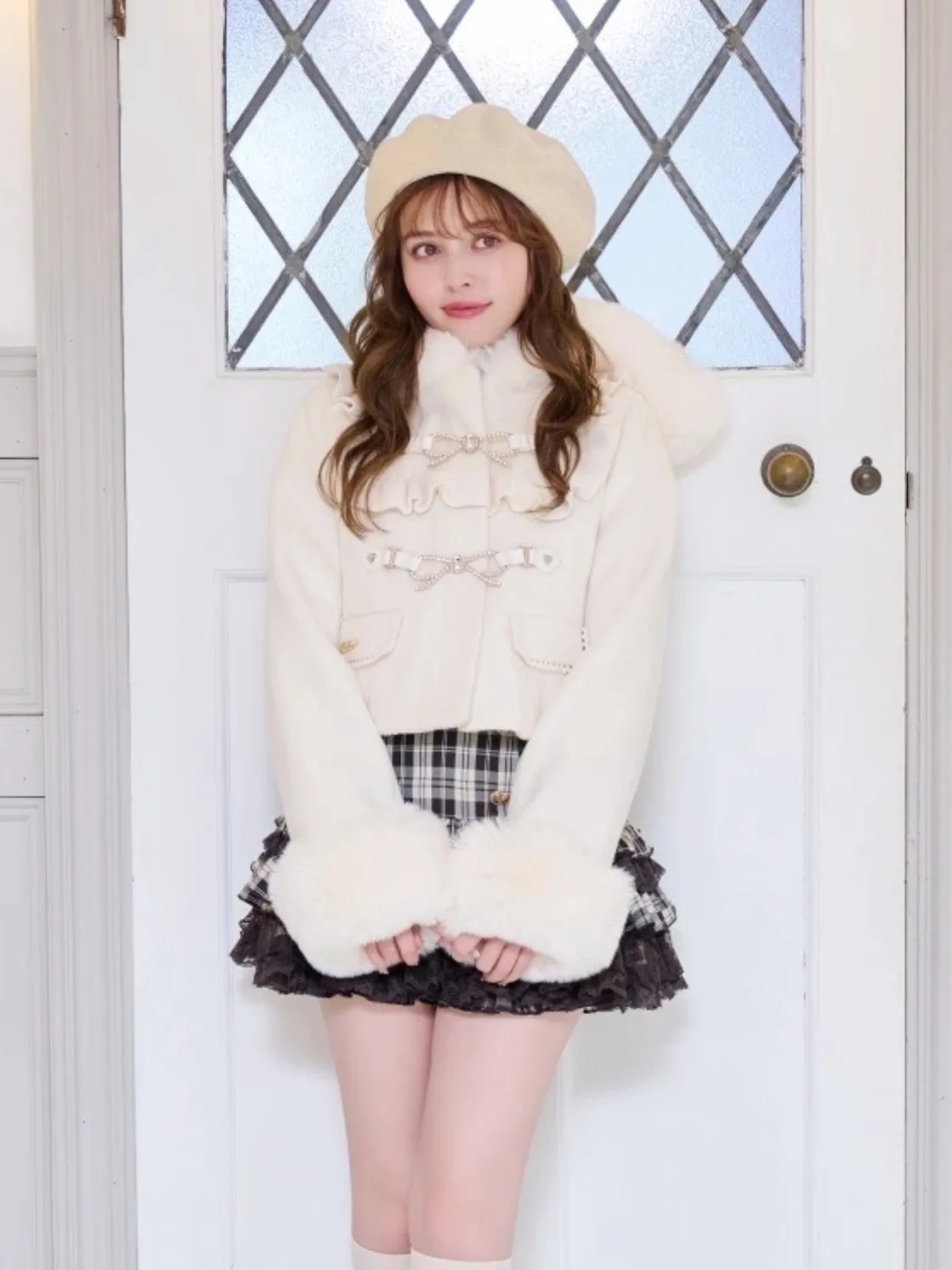 Jaket Wol Pendek Bergaya Lolita Jepang Musim Dingin 2025, Lucu dengan Pita, Jaket Berbulu Hangat Berkerudung untuk Wanita, Model Slim Fit Elegan