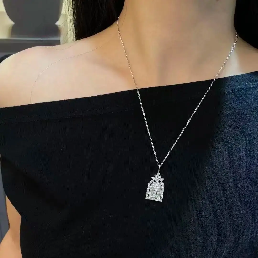 

Lucky Gate Pendant S925 Pure Silver Zircon Inlaid Fashion Necklace Luxury Birthday Gift Exquisite Anniversary Gift