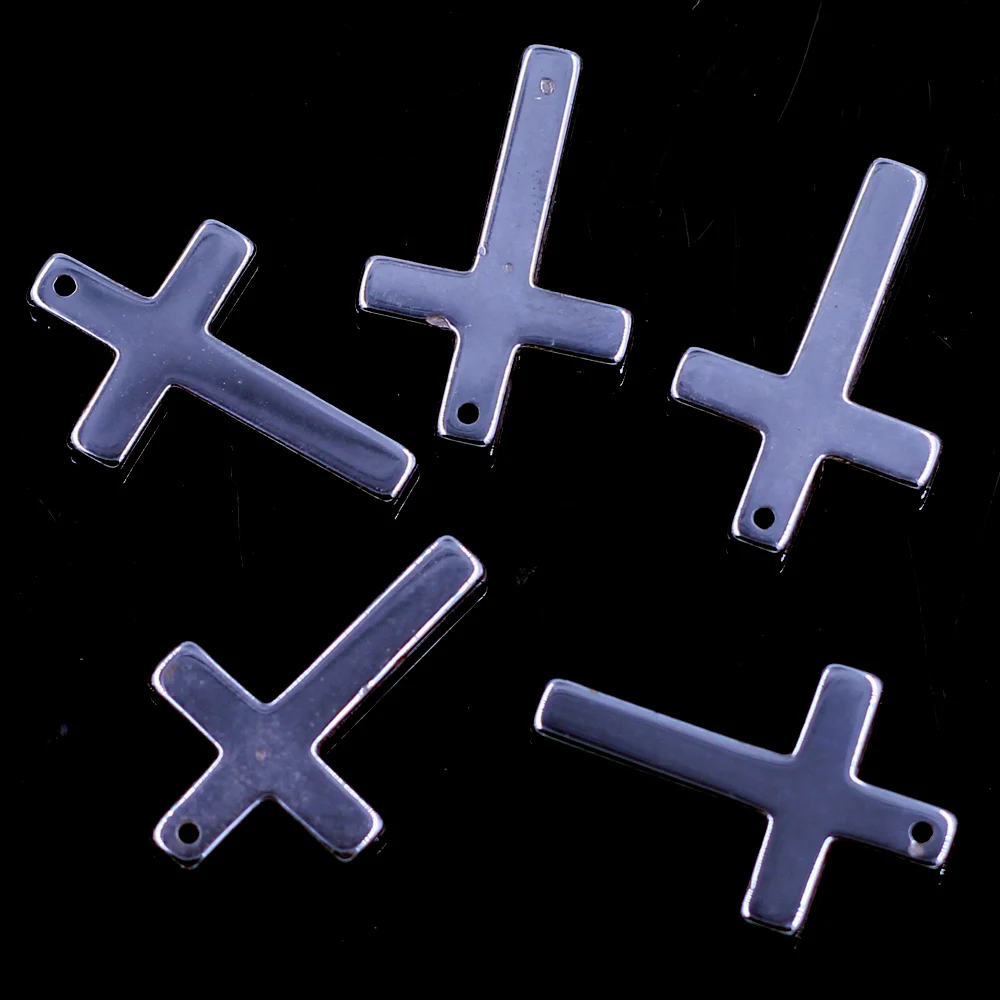 200Pcs Hematite Gunmetal Cross Religion Charm Pendants 33x21mm