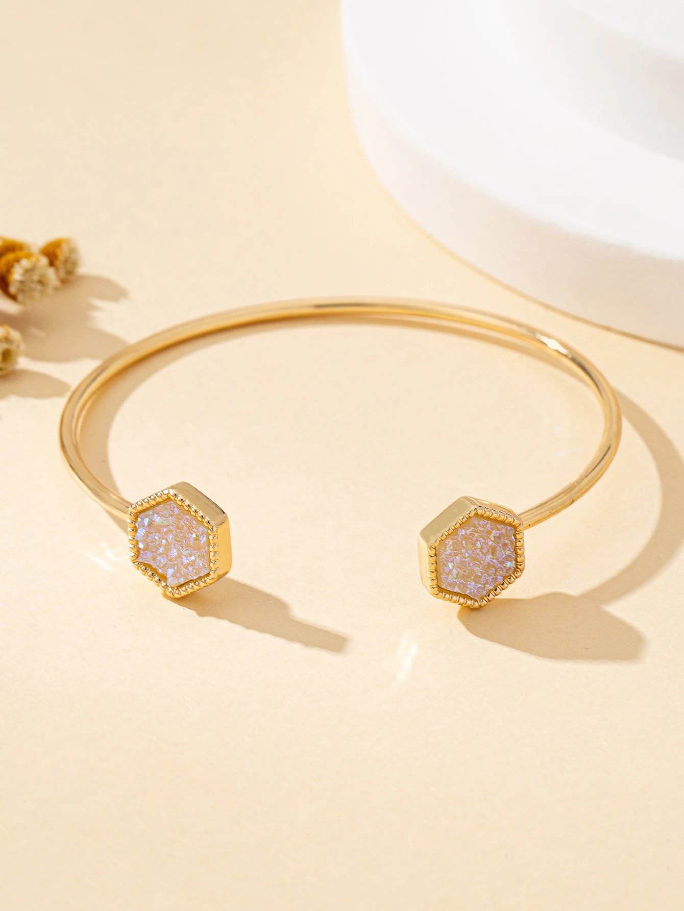 A Gold-Plated Hexagonal Crystal Cluster Open Bracelet, Minimalist Style with Imitation Opal and Geometric Design, Fashionable, Elegant, and Versatile