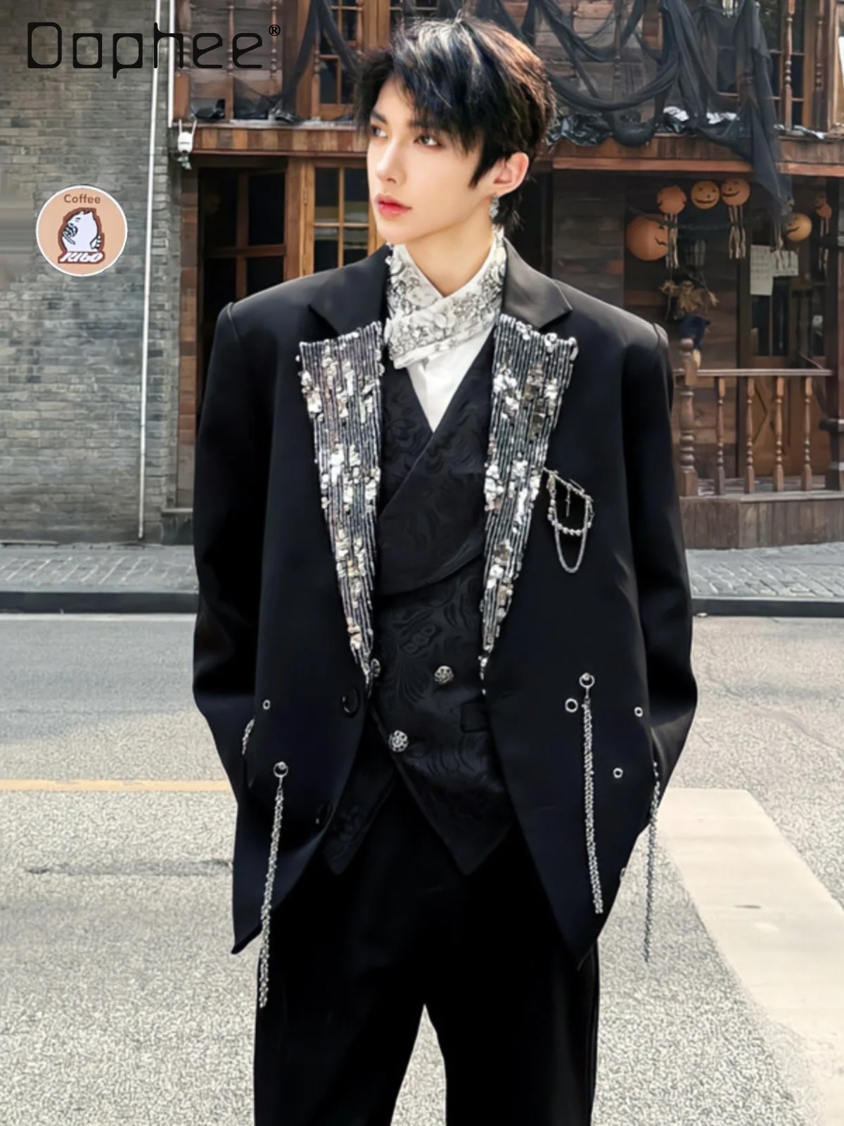 

2025 Spring and Autumn New Men's Black Sequin Patchwork Design High-end Metal Multi-chain Shoulder Pad Suit Jacket