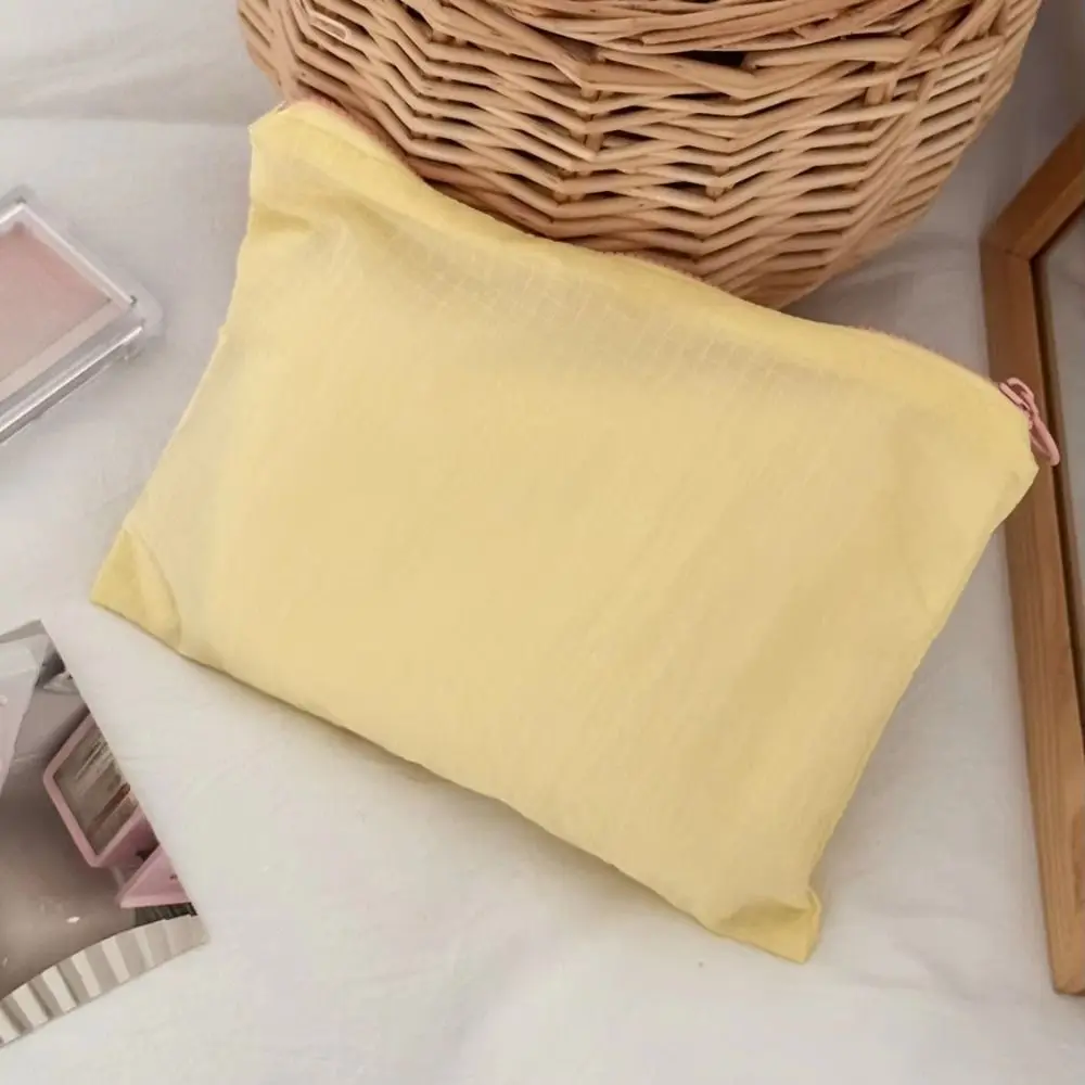 Large Capacity Makeup Bag Nylon Zipper Closure Travel Storage Pouch Plaid Pattern Organizer Design Portable Clutch Purse