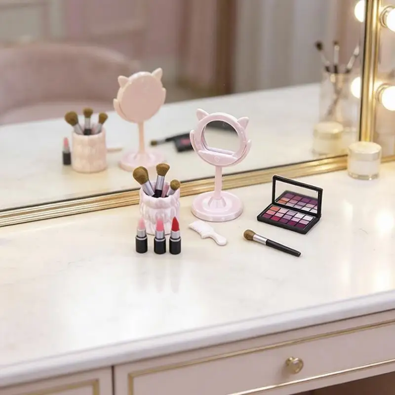 Latest 1Pcs Simulated Miniature Dollhouse Makeup Brush Cosmetic For Doll Accessory Toys