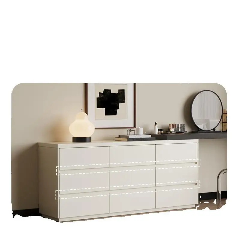 It is very similar to the solid wood dressing table in front of the flower cliff, the chest cabinet is integrated