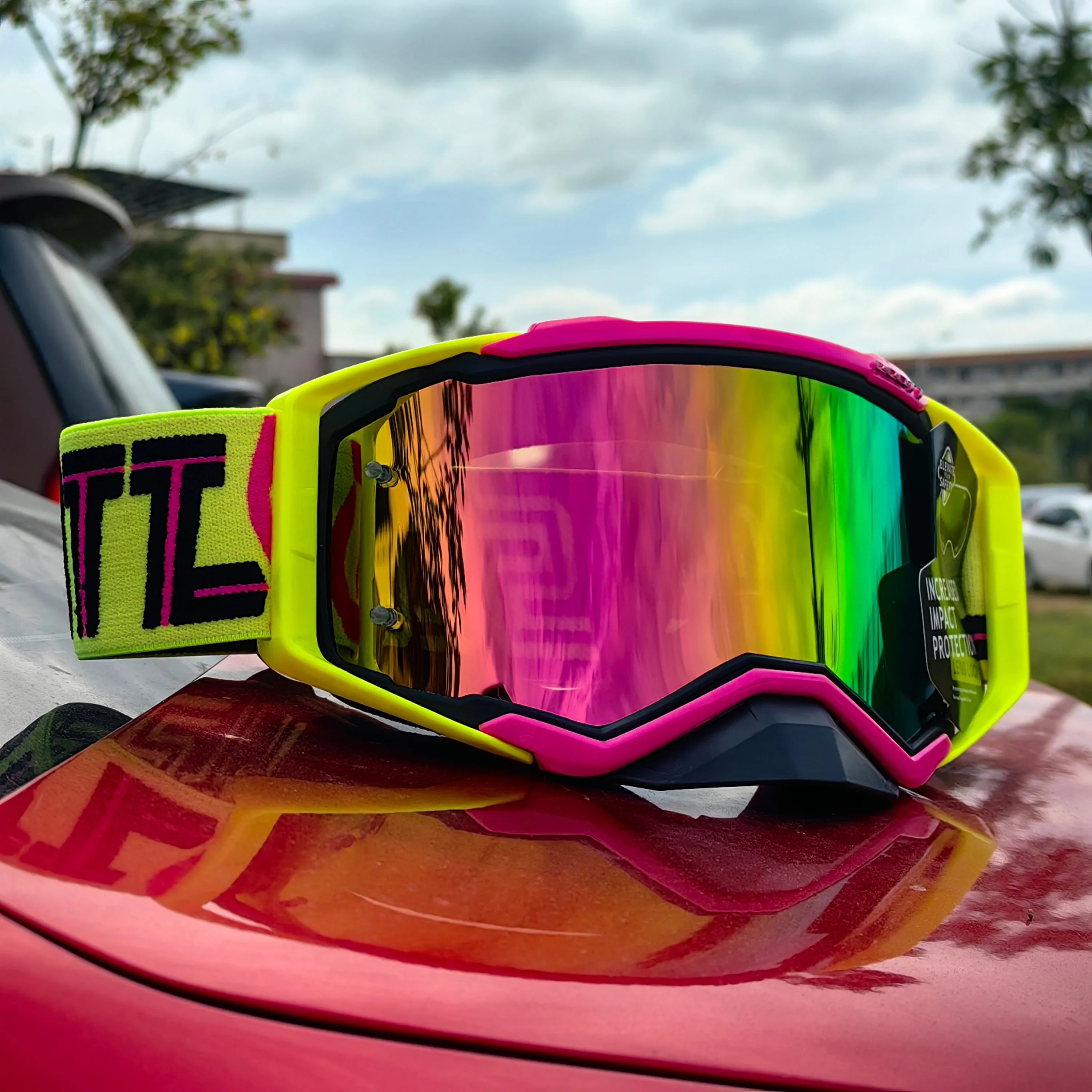Lunettes de motocross MX ATV avec lentille HD - Protection contre le vent, la poussière et les UV pour la conduite tout-terrain, le ski, la pêche, le cyclisme, les sports de plein air