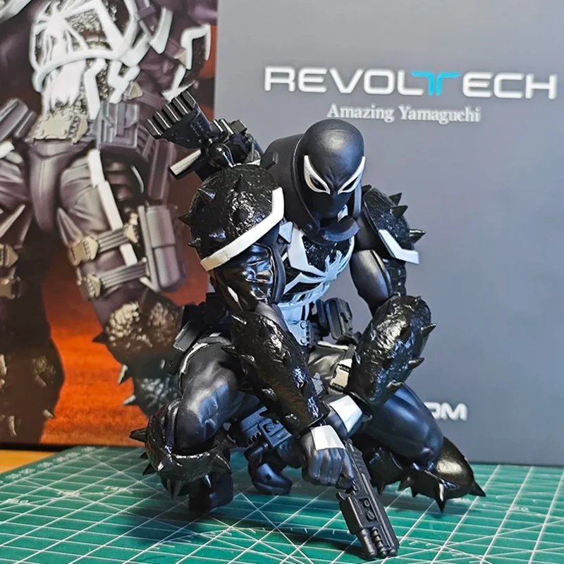 In Stock Venom Agent Surprise Yamaguchi Joint Mobile Trendy Play Handheld Car Desktop Ornament Holiday Surprise Gift