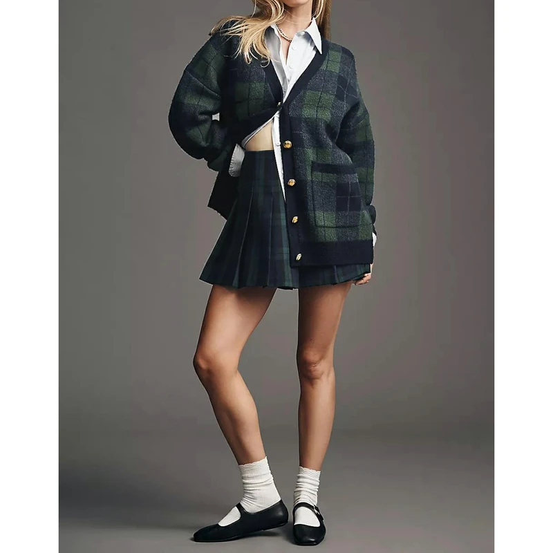 

Retro Plaid Sweater Jacket Womens Loose Fit Button-up Cardigan with Pockets Long Sleeve V-Neck Knitwear Overcoat Tops