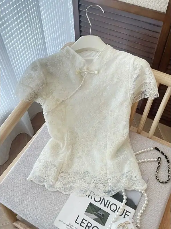 novo-conjunto-de-duas-pecas-de-seda-estilo-chines-verao-2026-com-camisa-de-renda-de-manga-curta-gola-qipao-e-design-de-botoe