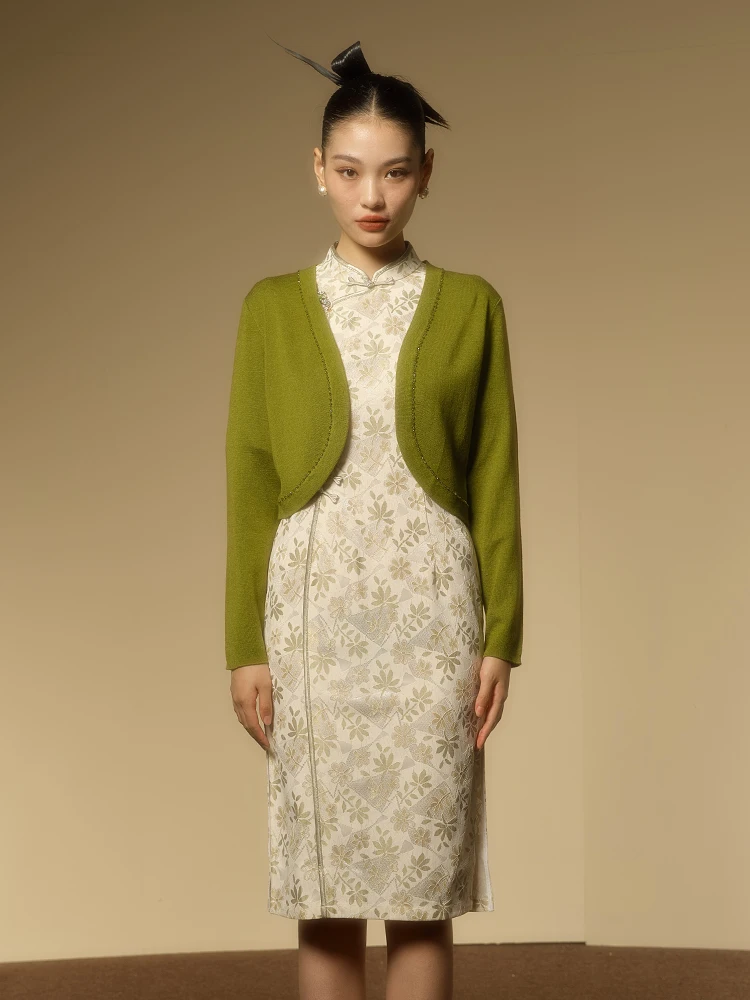 

Новое летнее платье-ципао для девочек в китайском стиле, обновленная версия, с цветочным узором, дышащая ткань из нейлона и полиэстера