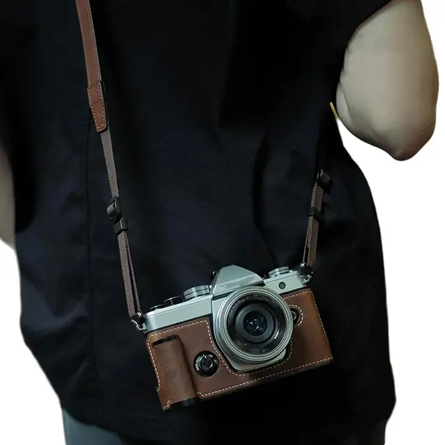 Demi-coque En Cuir Véritable Pour Olympus OM-3 - Protection élégante Avec Bandoulière - Vert Rétro Ou Noir