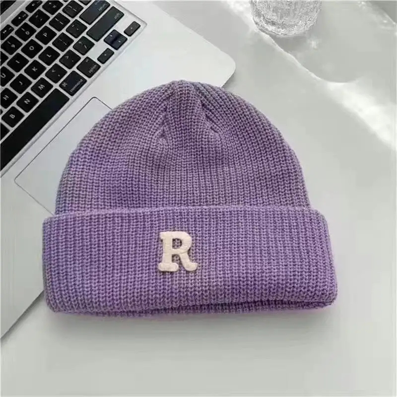 Winter Fashion Ins Simplified Letter R Woolen Hat Versatile Men Women Casual Sports Knitted Hats Warm Ear Protection Cover Caps