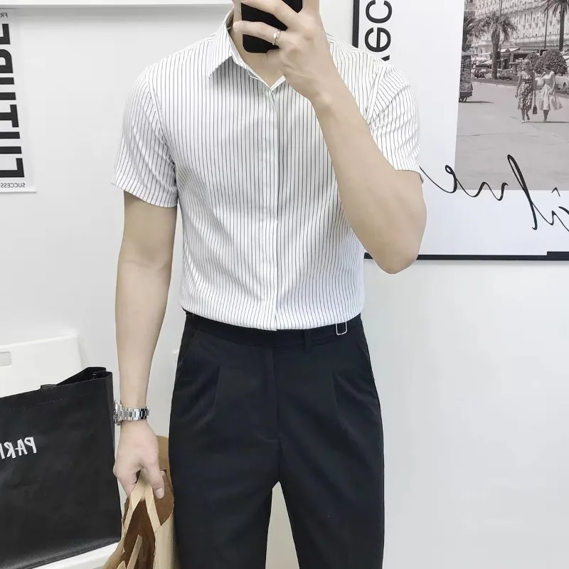 

Casual Slim Fit Men Short Sleeve Non Iron Striped Light Shirt