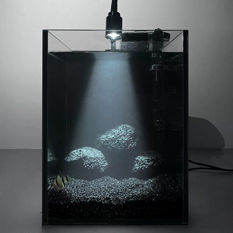 حوض أسماك فاخر خفيف للرياح الداكنة من ستاردست، زجاج منزلي صغير باللون الأبيض الفائق