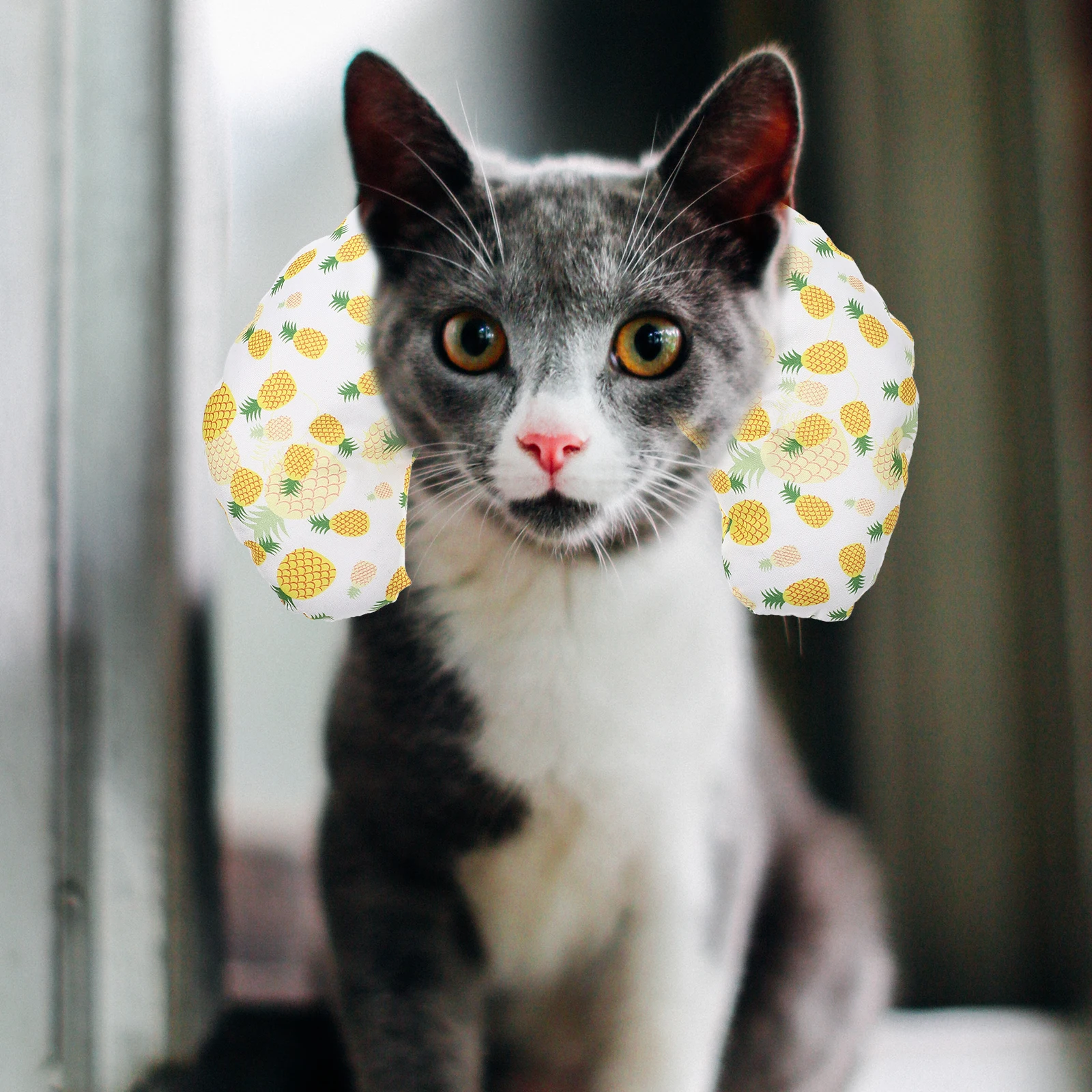 

Cat Pillow for Cats Shaped Neck Comfortable Sleeping Pillows Indoor -shaped