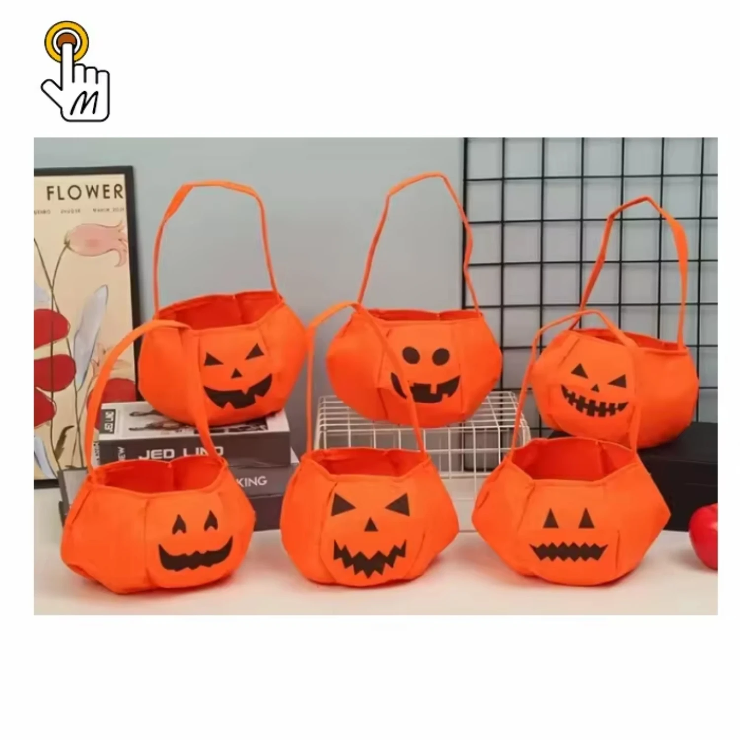 -6pcs Halloween Hand-Held Pumpkin  Childrens Gift Candy  Witch Ghost Ghost Festival Atmosphere Props -Woven Fabric Fart spray