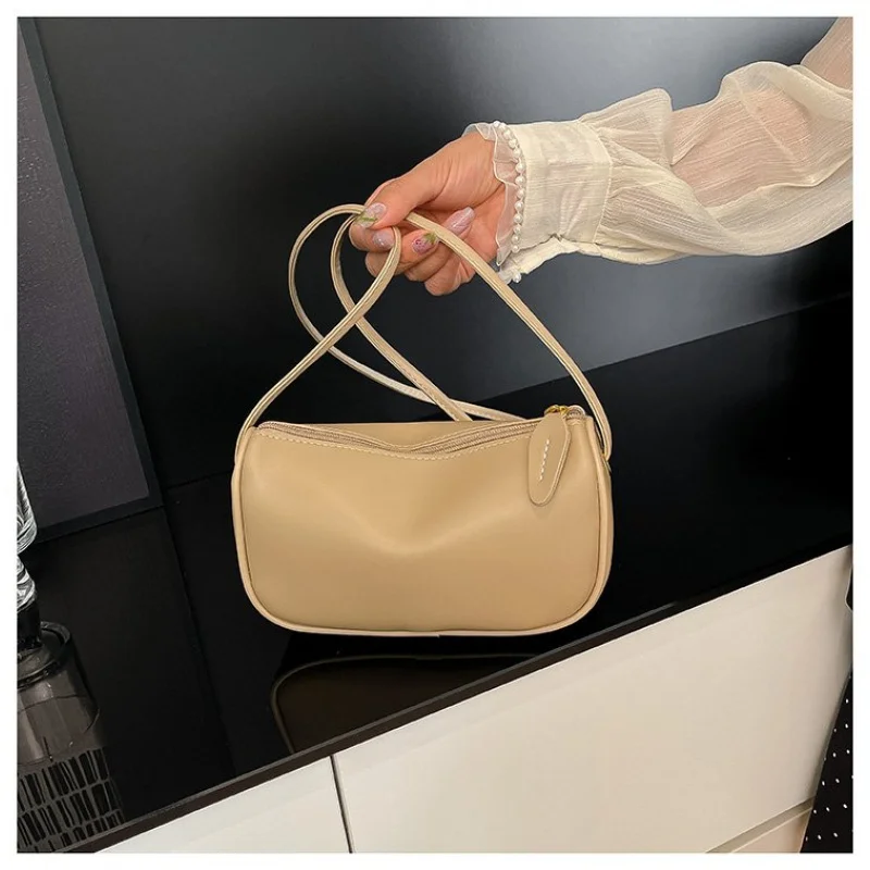 

Superior Women's Crossbody-Bag Made Of Lizard-Stripe Leather Featuring Elegant Trendy Spacious Soft Daily Modern Look​