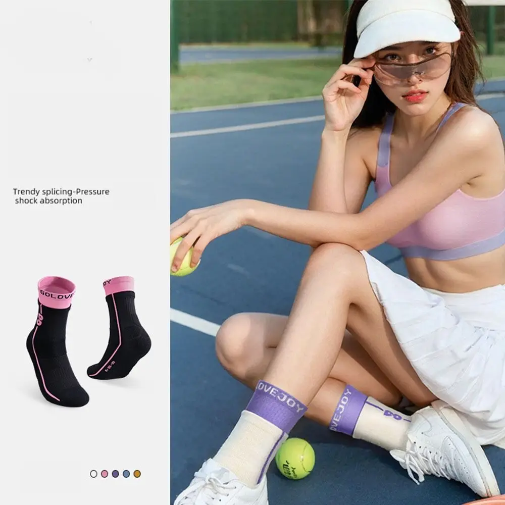 

Comfortable Thickened Sports Socks Wear-resistant Absorbing Boneless Socks Cotton Breathable Mid Tube Socks Tennis