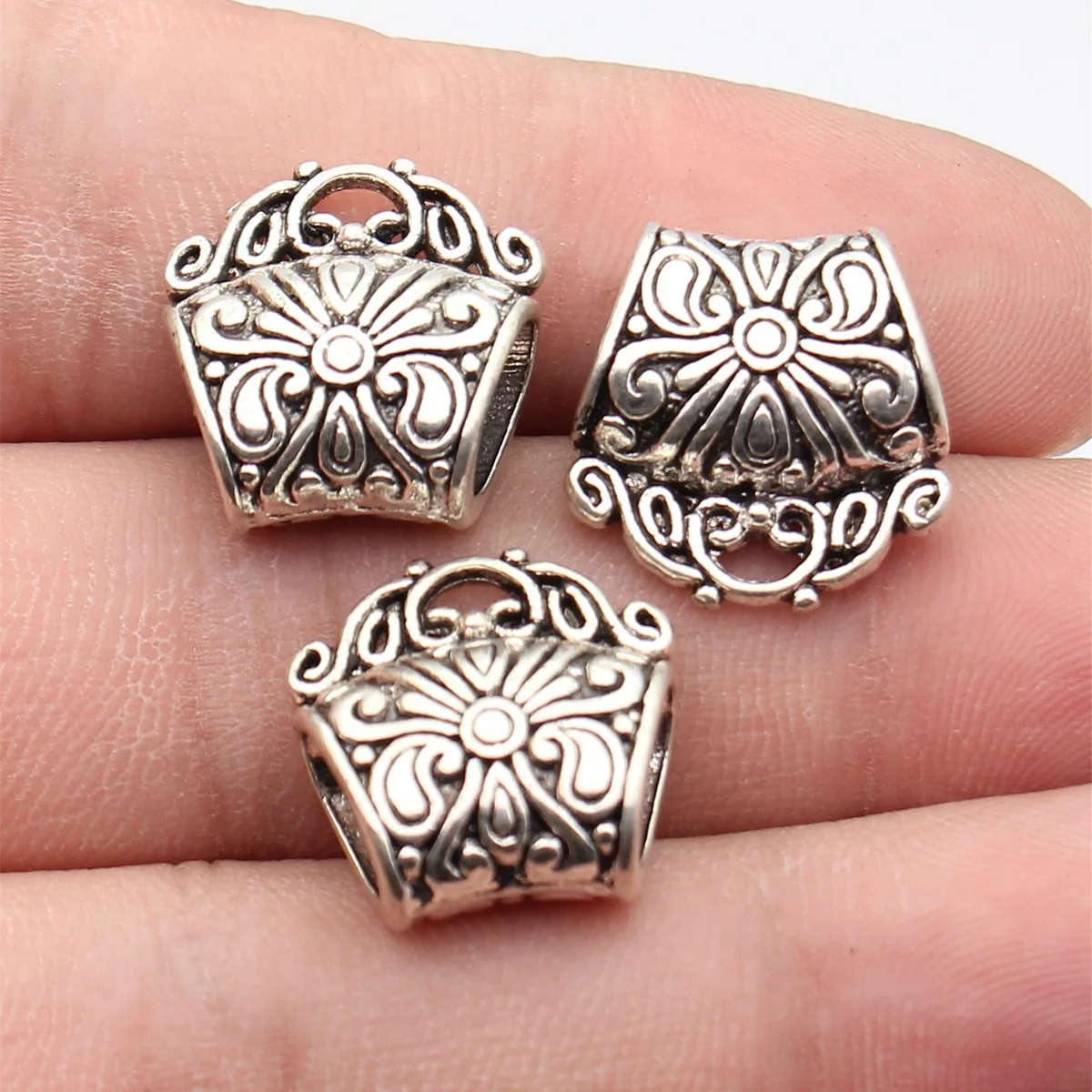 10pcs 17x17x8.6mm(0.67x0.67x0.34inch) Antique Silver Color Carved Silk Scarf Buckle DIY Jewelry Materials Wholesale