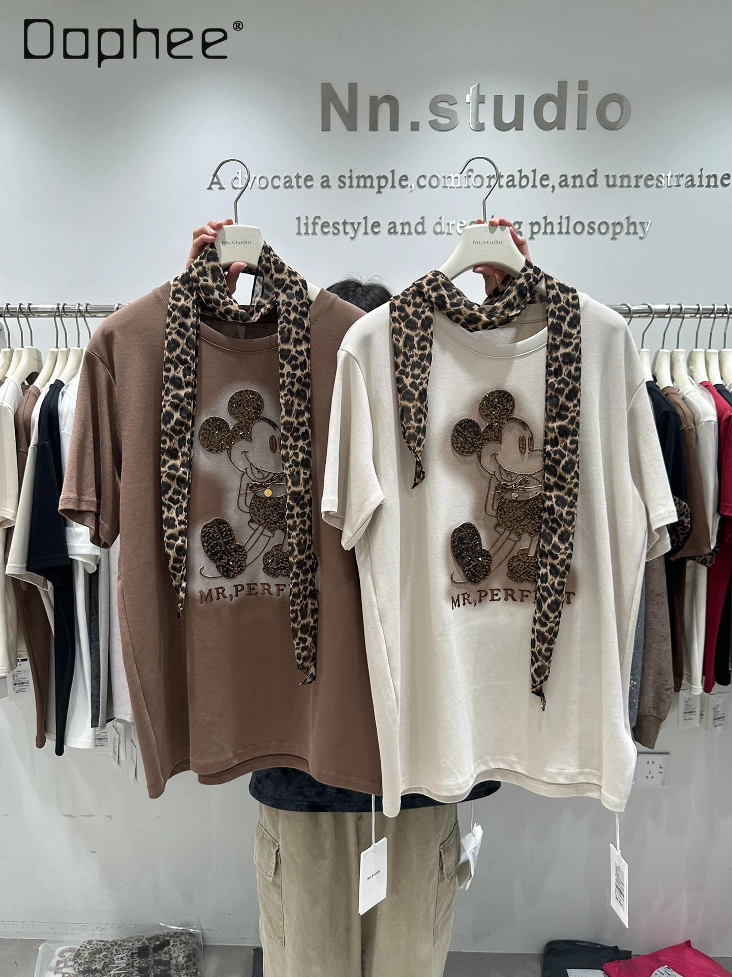 

Leopard Print Scarf Matching Short Sleeve T-Shirt for Women European Style Heavy Cartoon Mid-Length Casual Top Round Neck Shirt