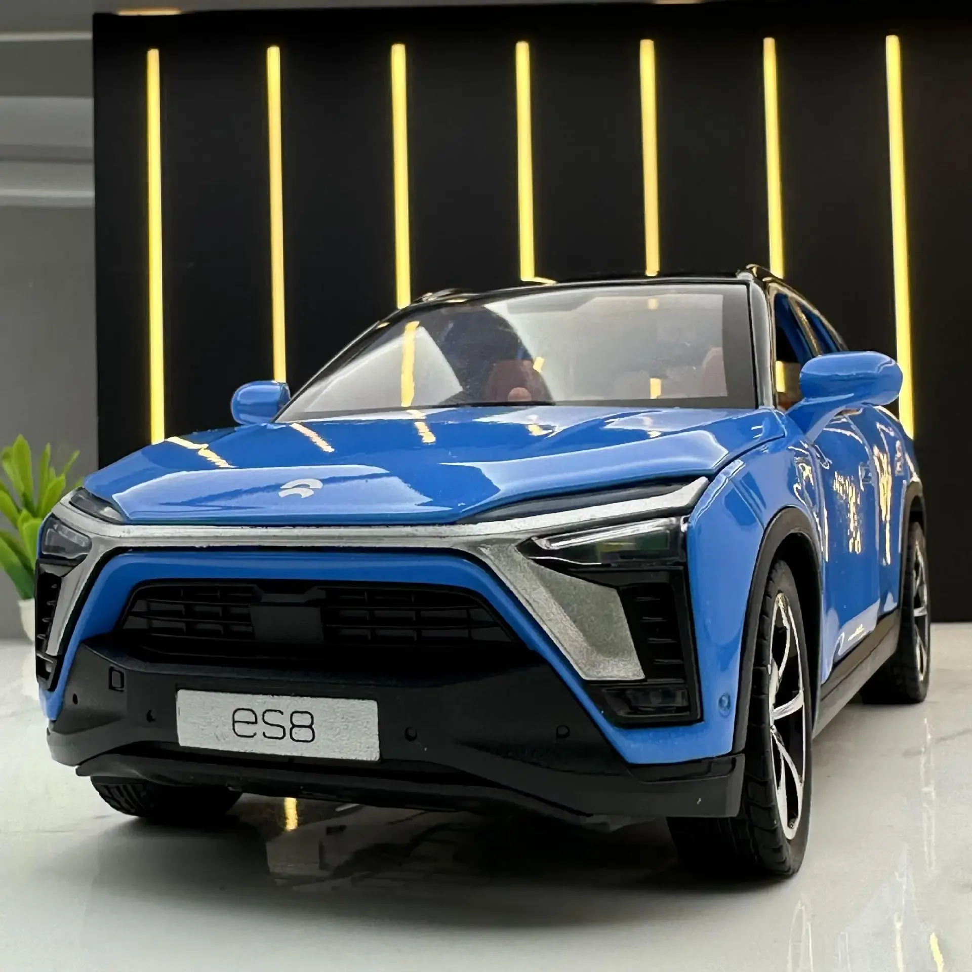 NIO ES8-Modèle réduit de voiture en alliage moulé sous pression, 1:24, véhicule en métal, simulation sonore et lumineuse, jouet pour enfant, idée cadeau