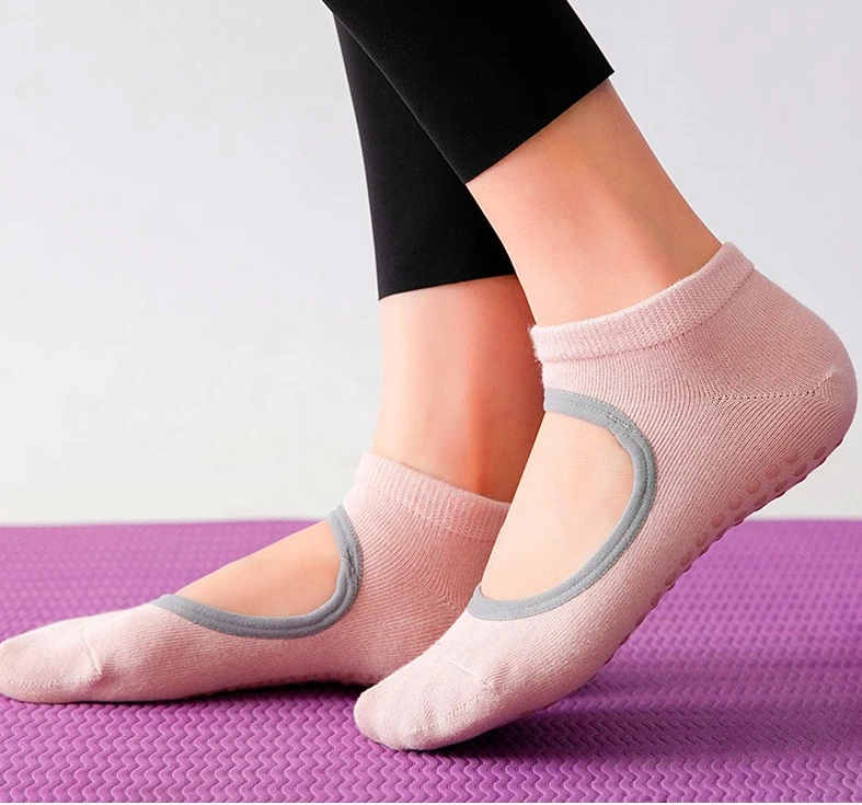 

1 Pair Non-slip Breathable Yoga Socks for Men Women Solid Color Simple Cotton Short Fitness Ballet Dance Sports Socks US4.5-8.5