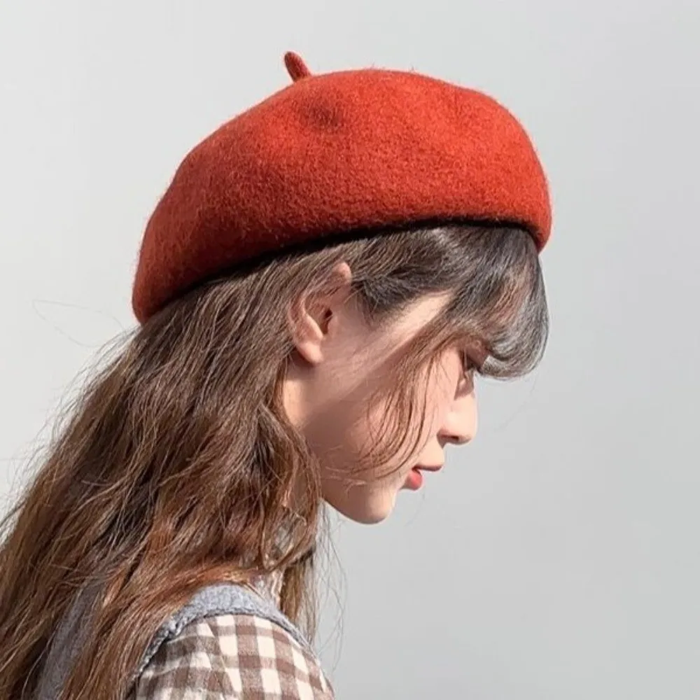 Eleganckie damskie berety z wełny w kształcie chmury, pluszowe, ciepłe, w stylu brytyjskim, czapka beanie, jednolity kolor, styl koreański, czapka artystyczna dla kobiet.