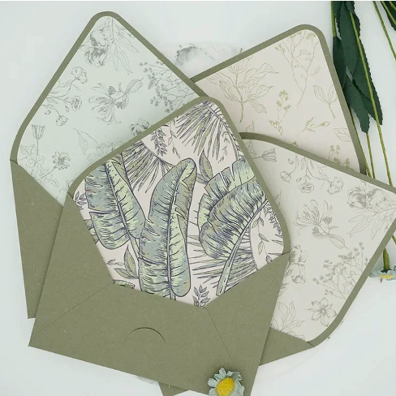

5pcs/lot Vintage Western Envelopes Wedding Invitations Printing Lining Envelopes Belly Band Invitation Stationary 4 Designs