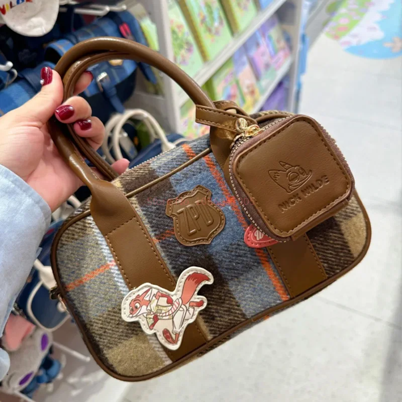 Disney Zootopia Series Judy Nick Wilde borsa da Baseball ciondolo Retro Doll borsa a tracolla stile College piccola borsa quadrata cuscino regali