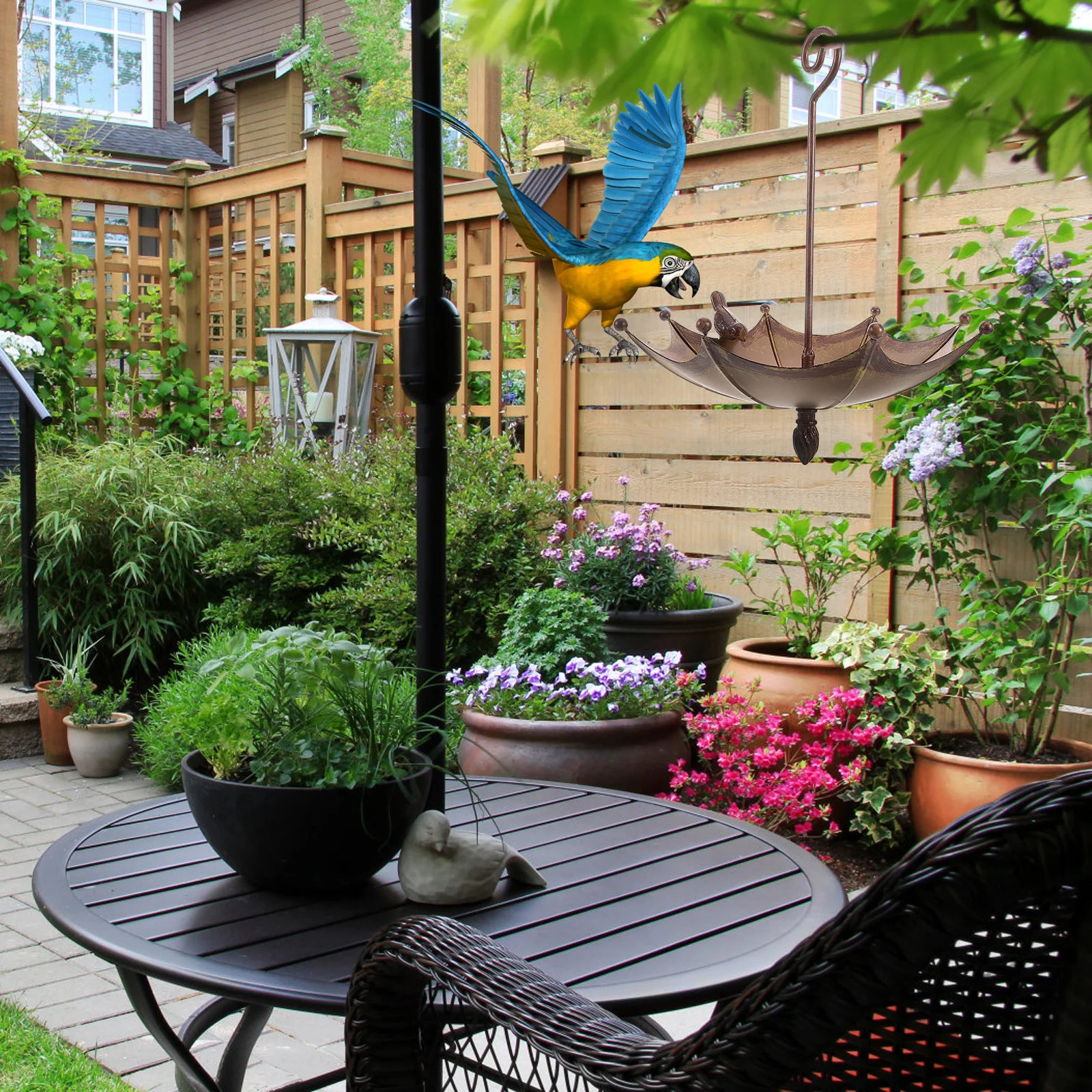 

Umbrella Shaped Feeder Durable Metal Tray Hanging Outdoor Garden Decoration Wild Birds Bath Feeder Yard Accessories