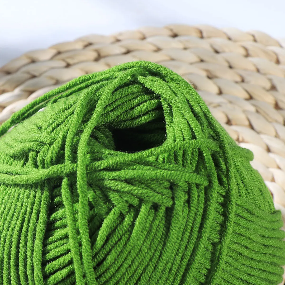 50G Milk Cotton Yarn Ultra Soft Comfortable Machine Washable Worsted Weight Knitting Yarn for Crochet Hats Scarves Shawls Gloves