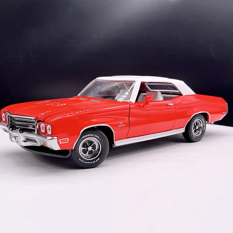 Diecast  Scale 1/18 Scale1972 Skylark GS Convertible  Alloy Vintage Car Model Collection Souvenir Display Ornaments Gifts Toys